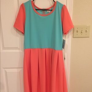 Lularoe Amelia